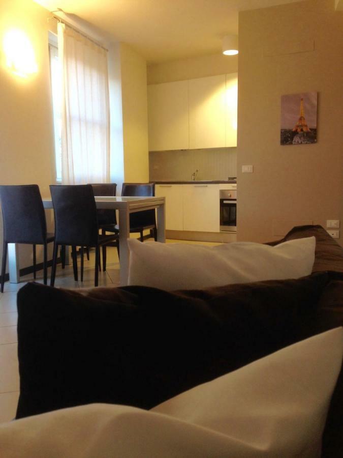 Residence Buelli E Dintorni ซาร์นีโก ภายนอก รูปภาพ